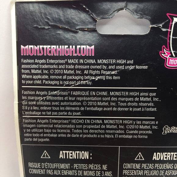 Monster High Collectible Set 3 Puzzle Eraser Heart Lightning Bolt Star Skull Bow - Picture 5 of 6